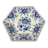 Shallow dish in Delft pottery – Royal Delft - First half of the 20th century