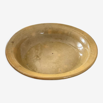 Glazed stoneware dish
