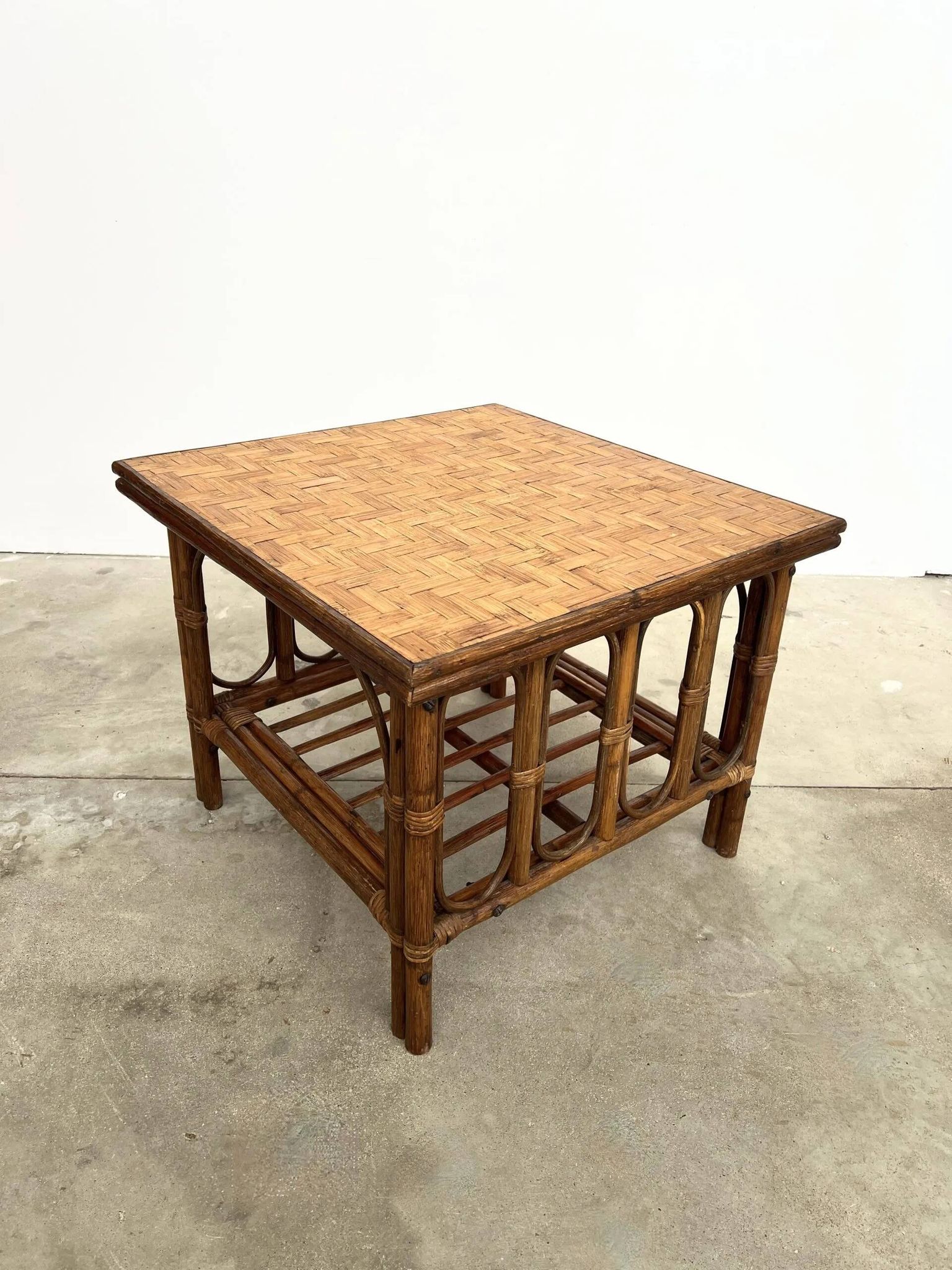 Table Basse Carrée en Rotin & Bambou – Plateau Amovible
