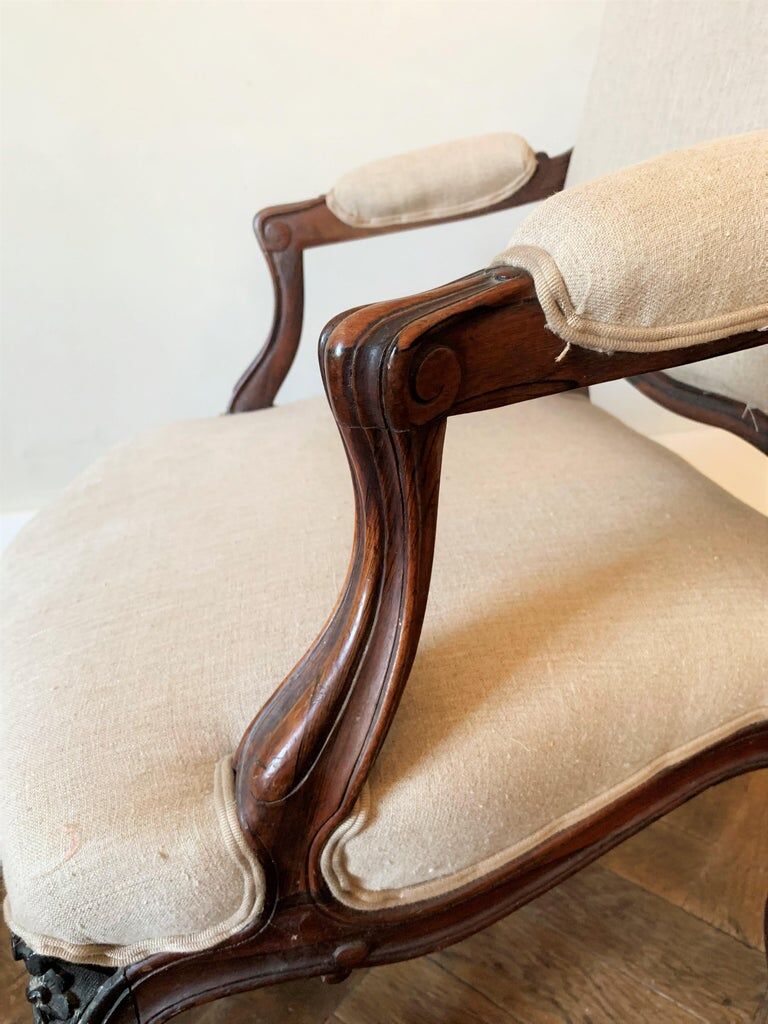 Fauteuil à la reine, style Louis XV, XIXème siècle