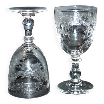 Set of 2 antique glasses in Saint-Louis crystal Model TALMA 1930 Rock crystal engraving 899
