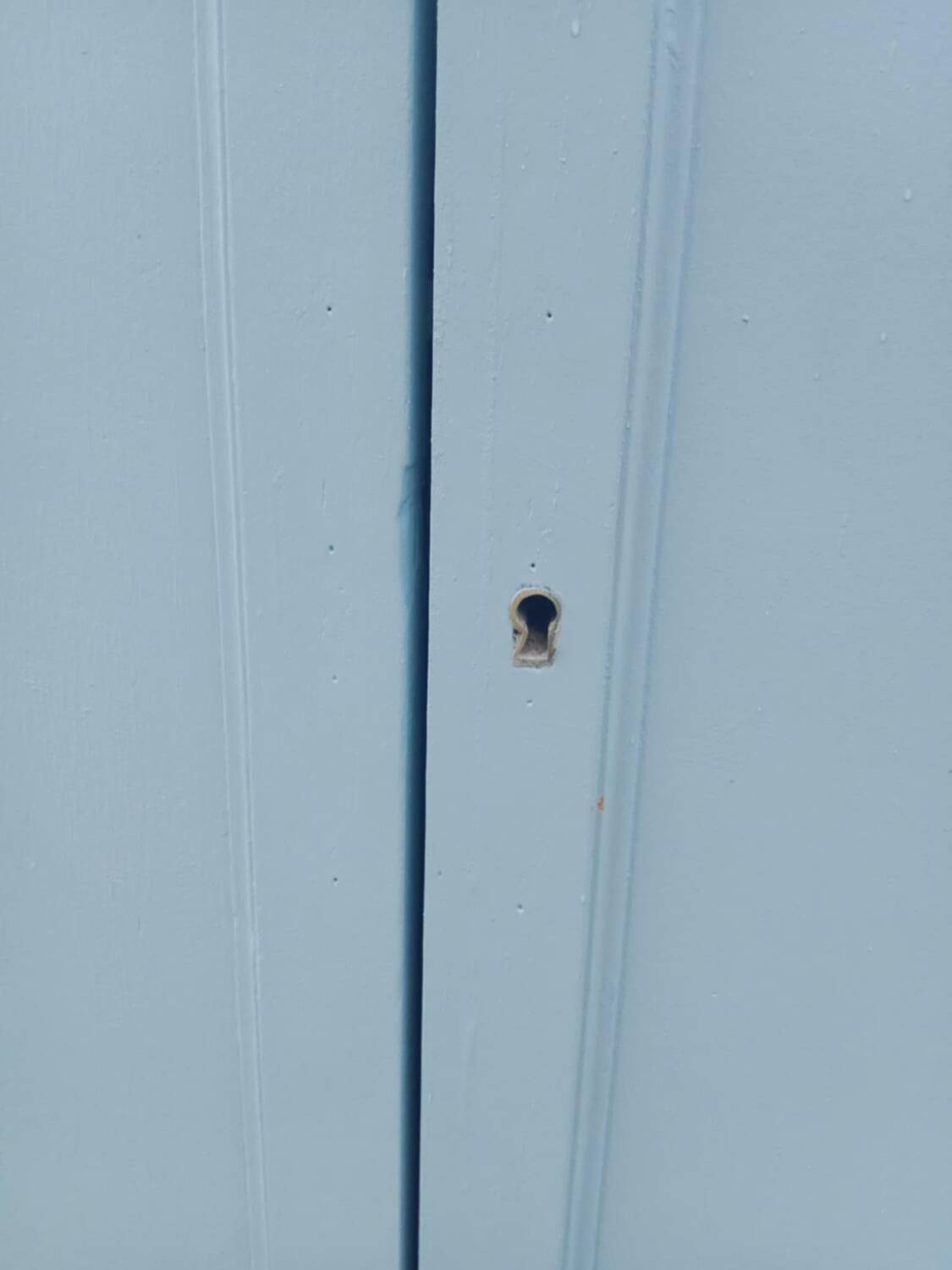Petite Armoire parisienne bleu ciel