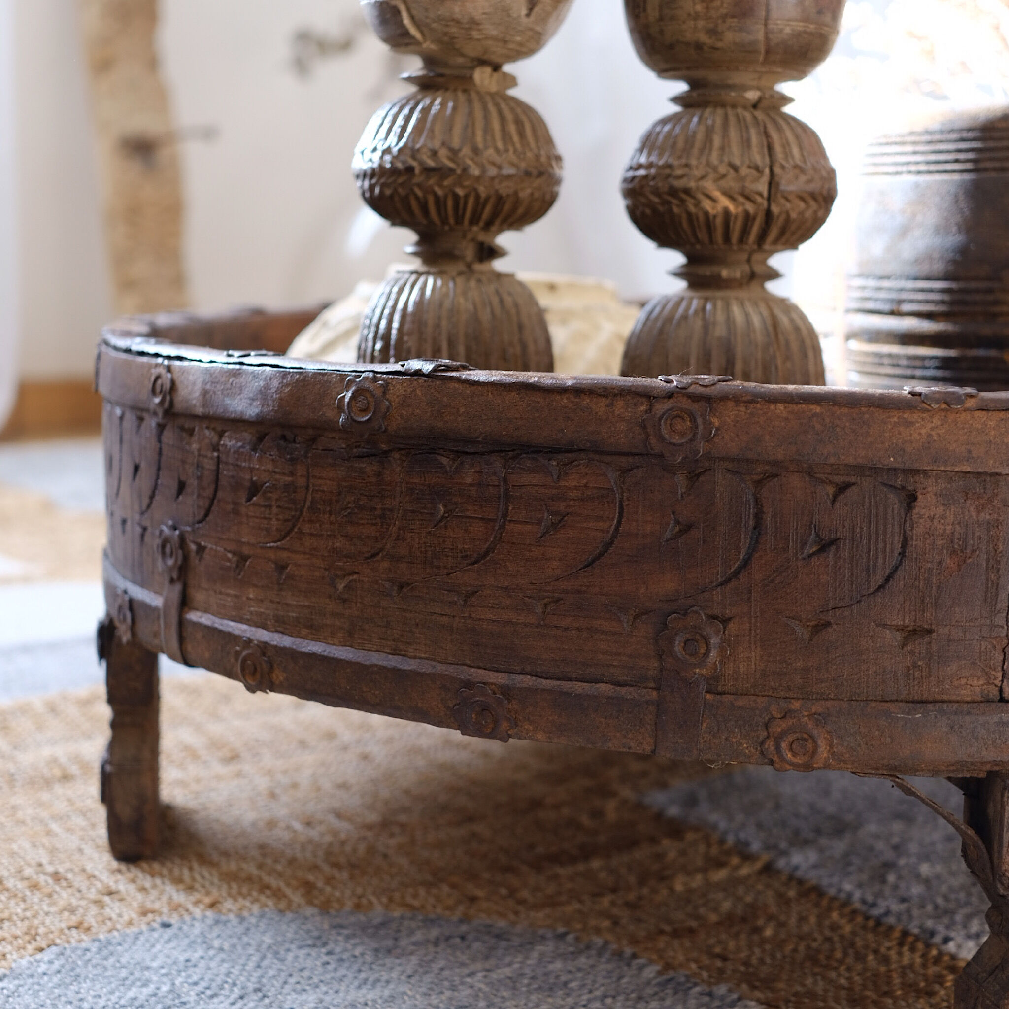 Chakki old coffee table
