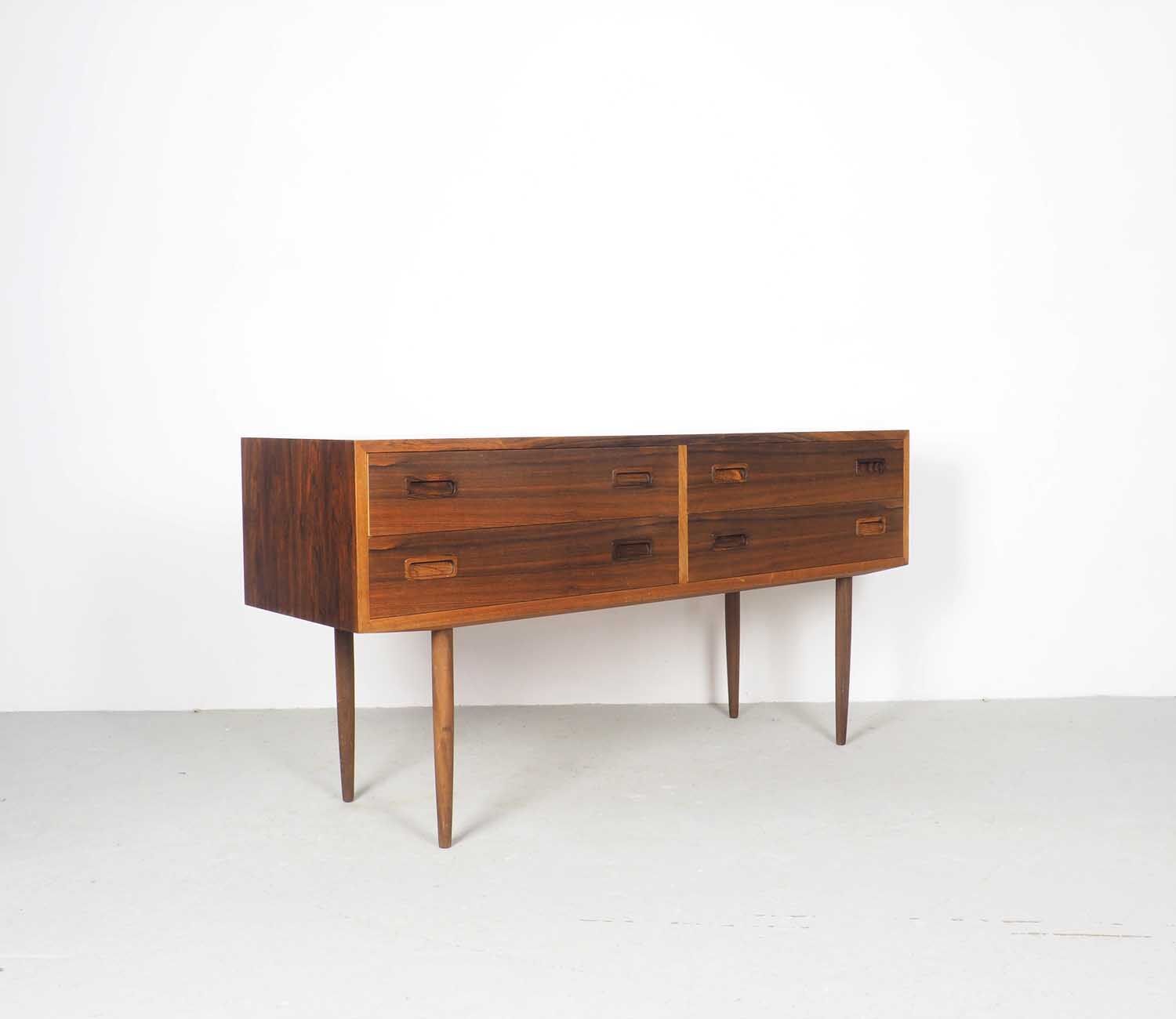 Hundevad Rosewood chest of drawers on high legs, 1960's