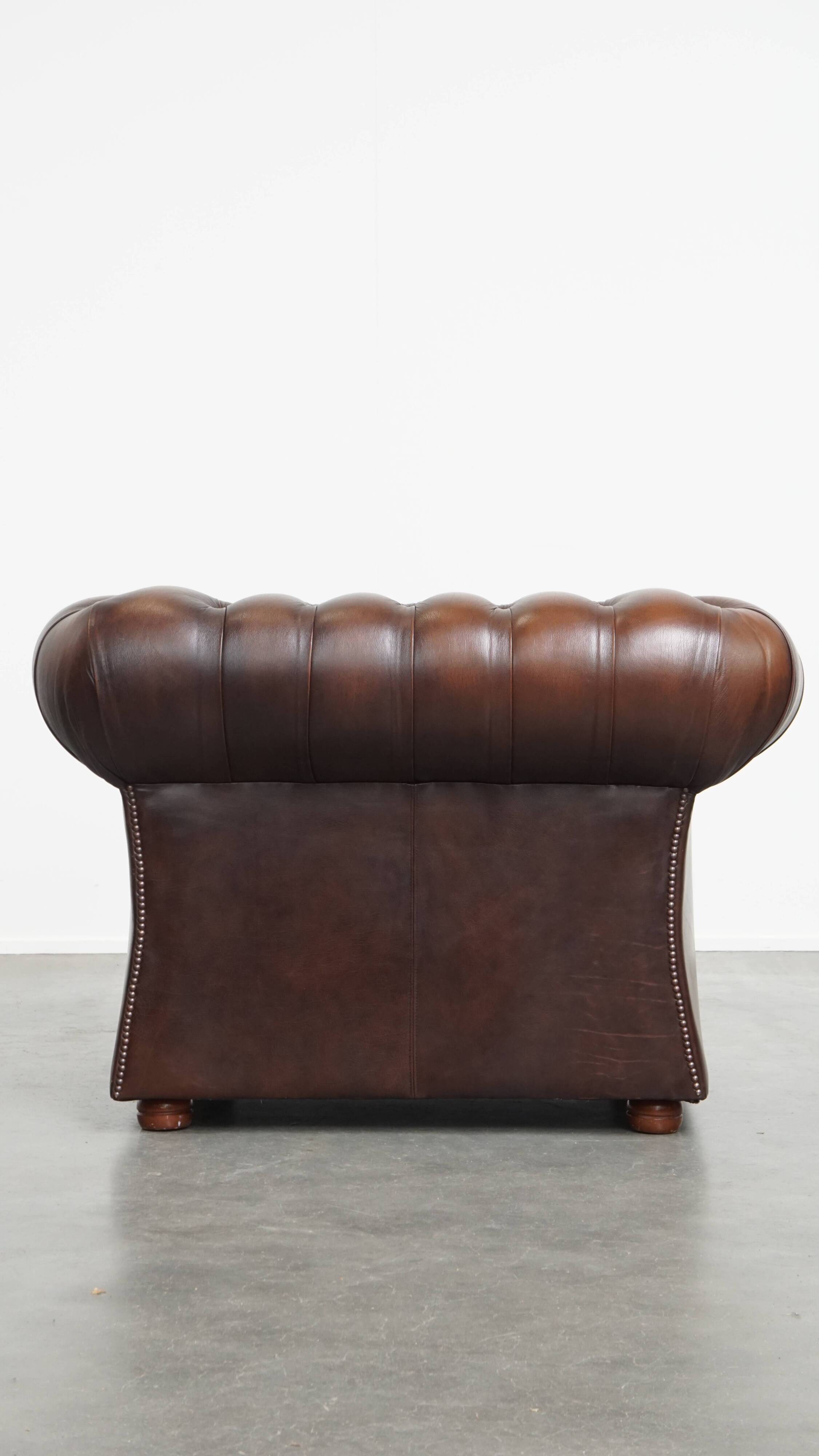English style cowhide Chesterfield club chair