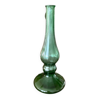 Grand vase en verre moulé