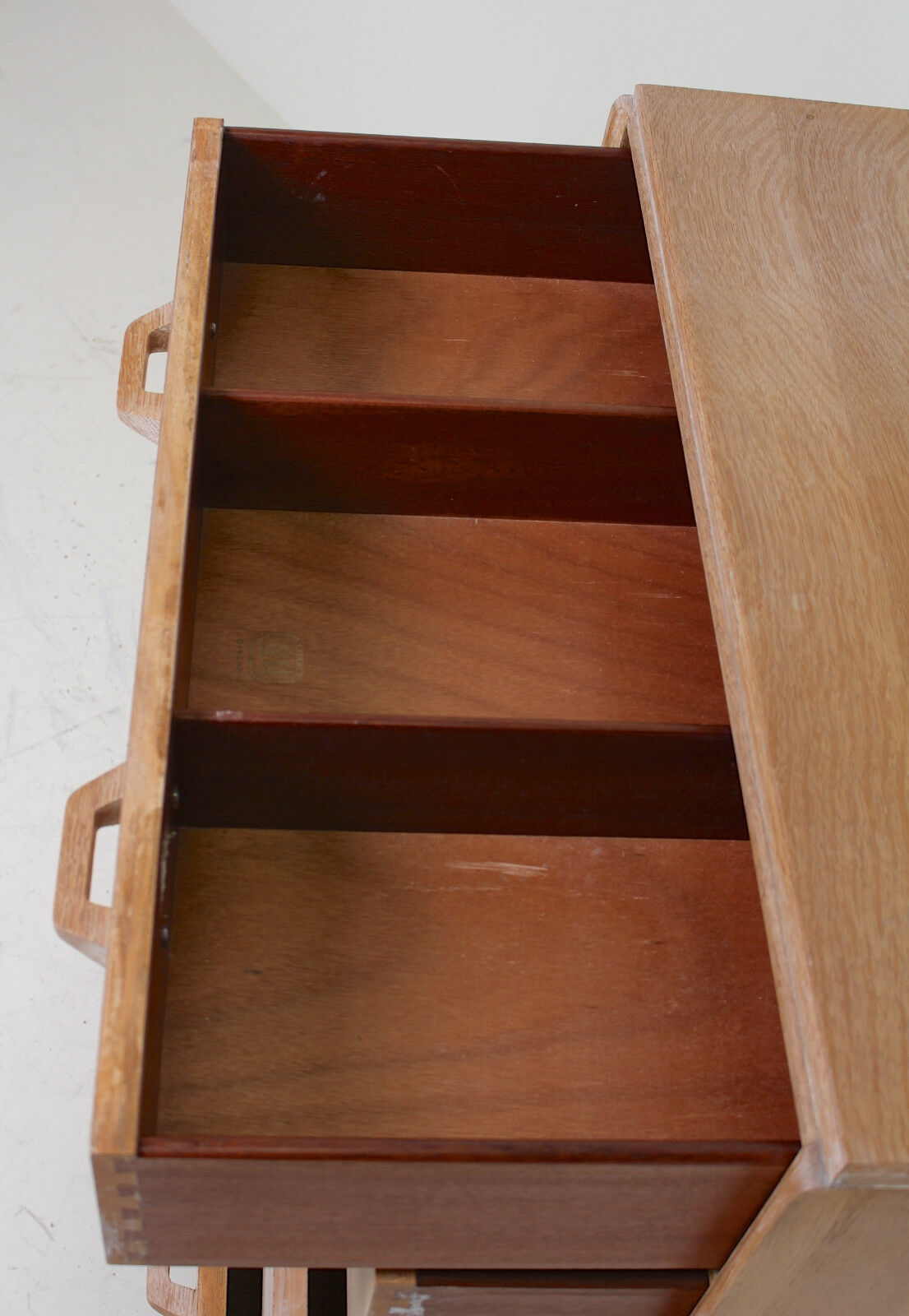 Commode E Gomme chêne clair moderne G-Plan