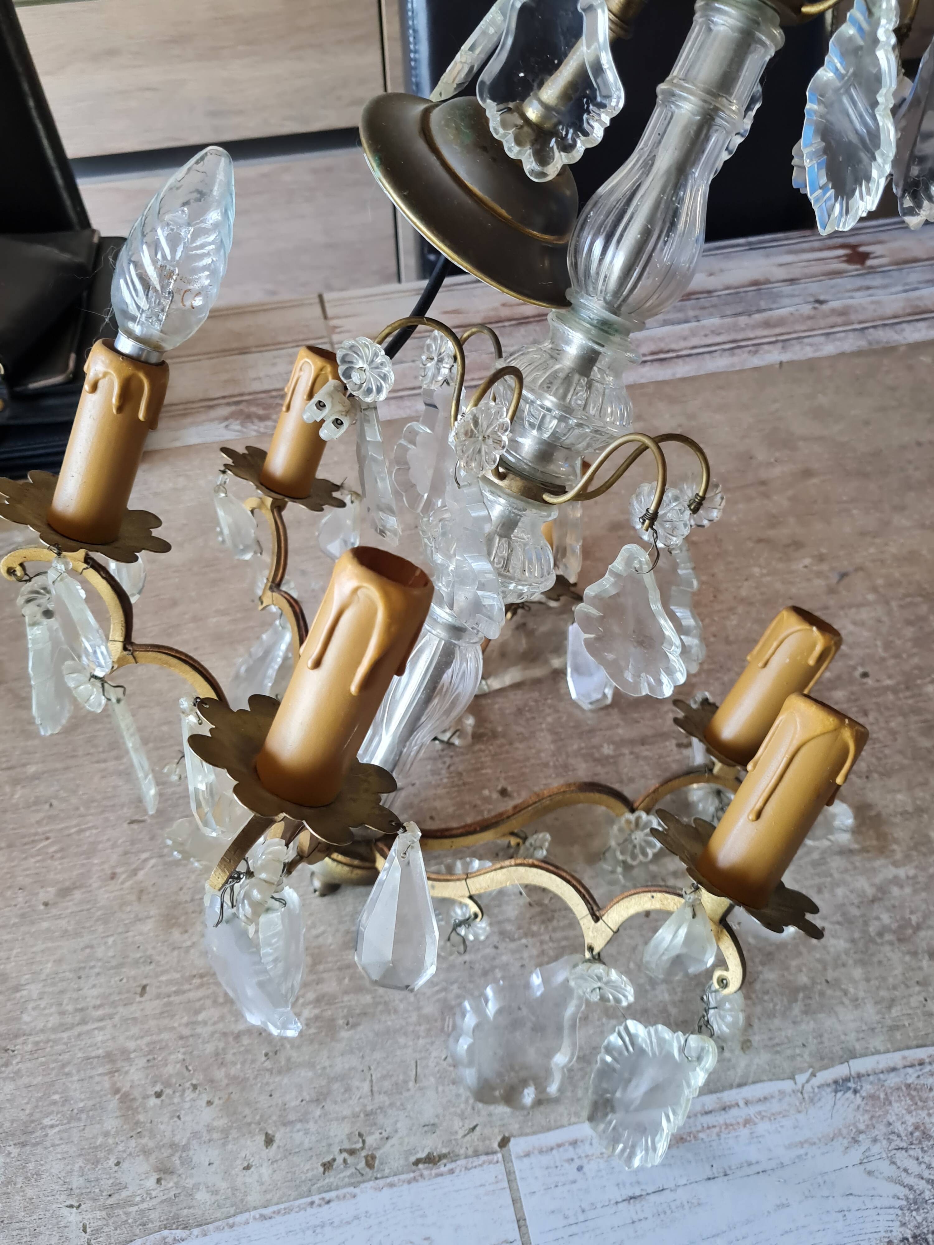 Large Louis XV style chandelier with crystal tassels on a bronze mount with 6 lights