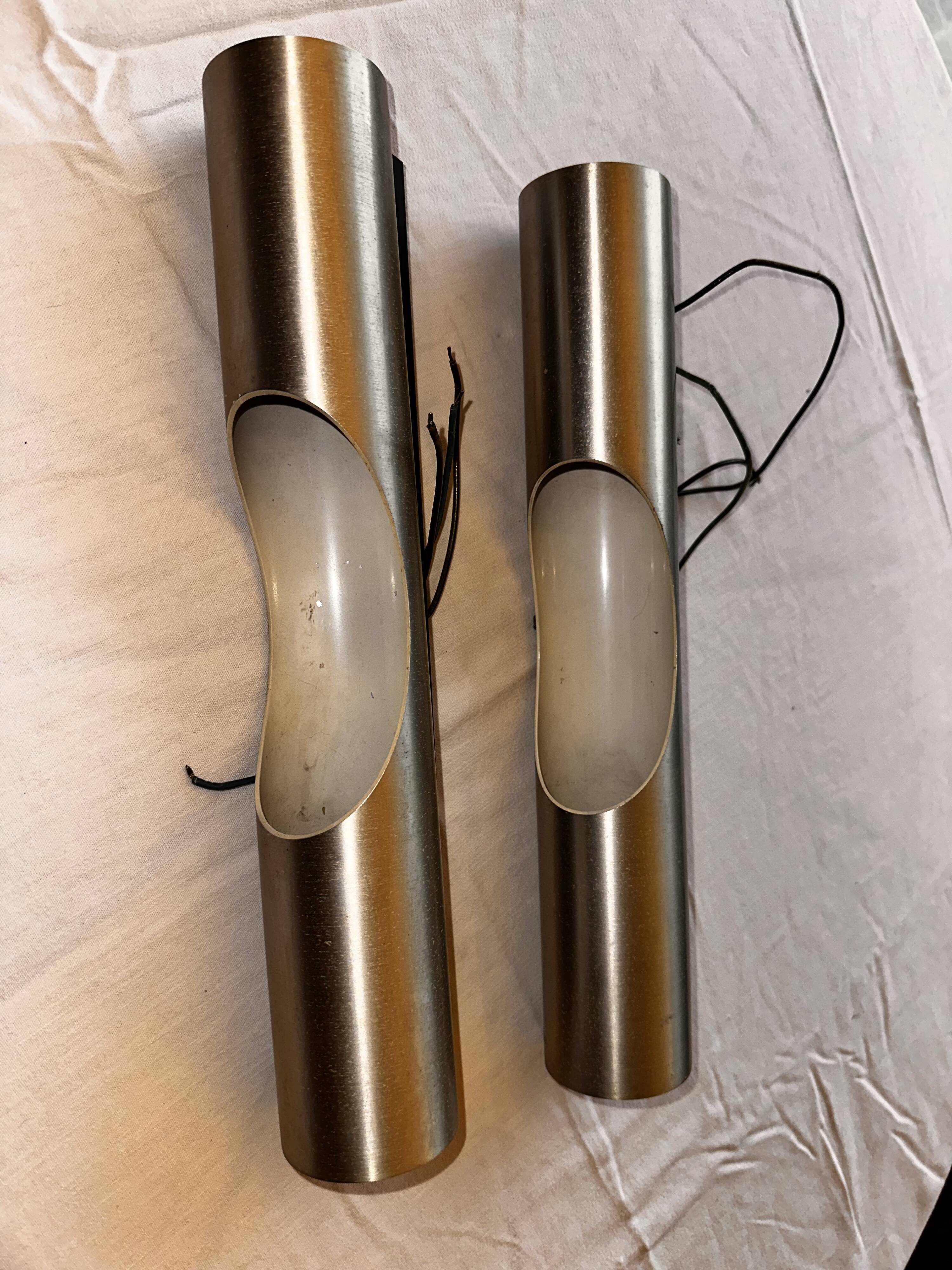 Pair of wall lights model "FUGA" Raak Amsterdam by Maija Liisa Komulainen