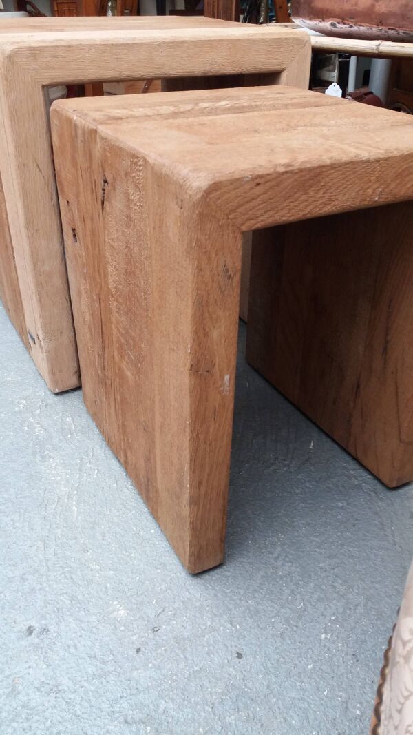 Deux tables gigognes brutalistes, maison Flamant
