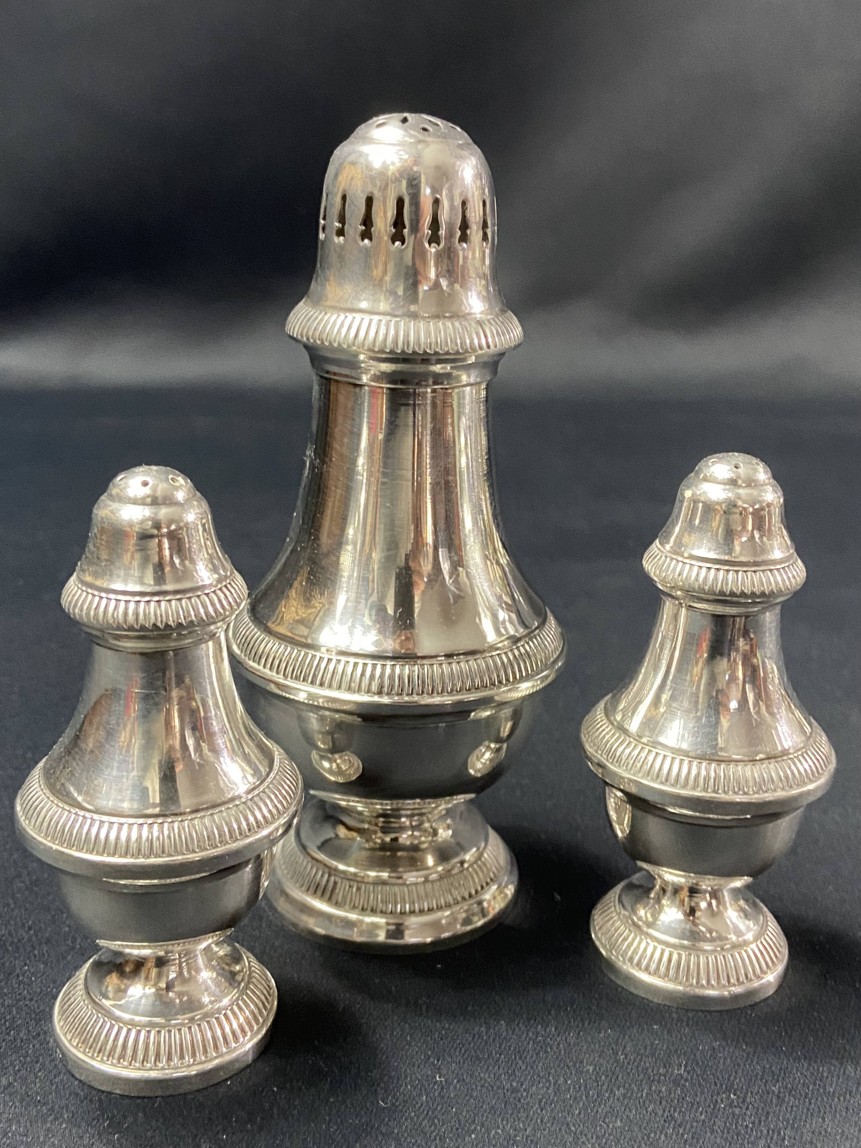 Sugar shaker salt pepper shaker silver metal Louis XVI