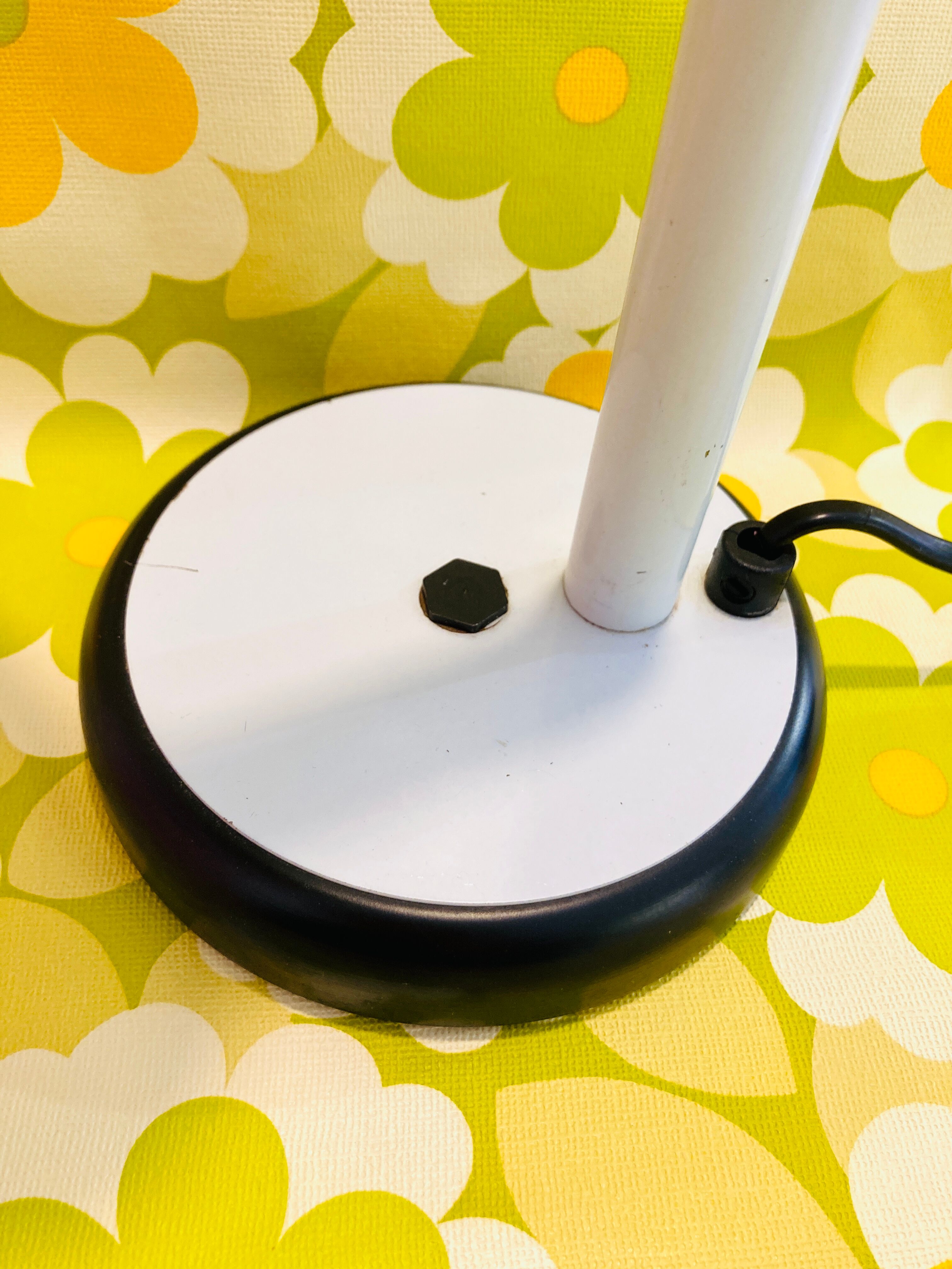 Light gray lamp of the 60s-70s articulated