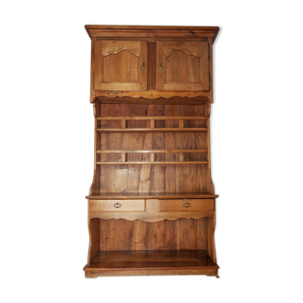 Norman dresser with 19th century landings