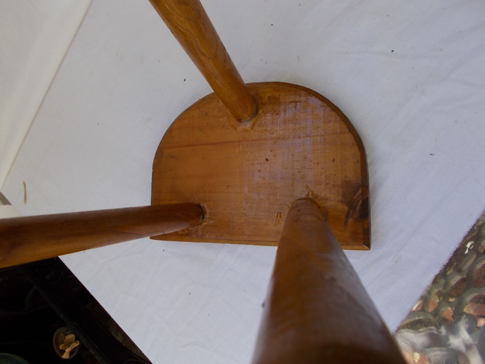 Tripod stool