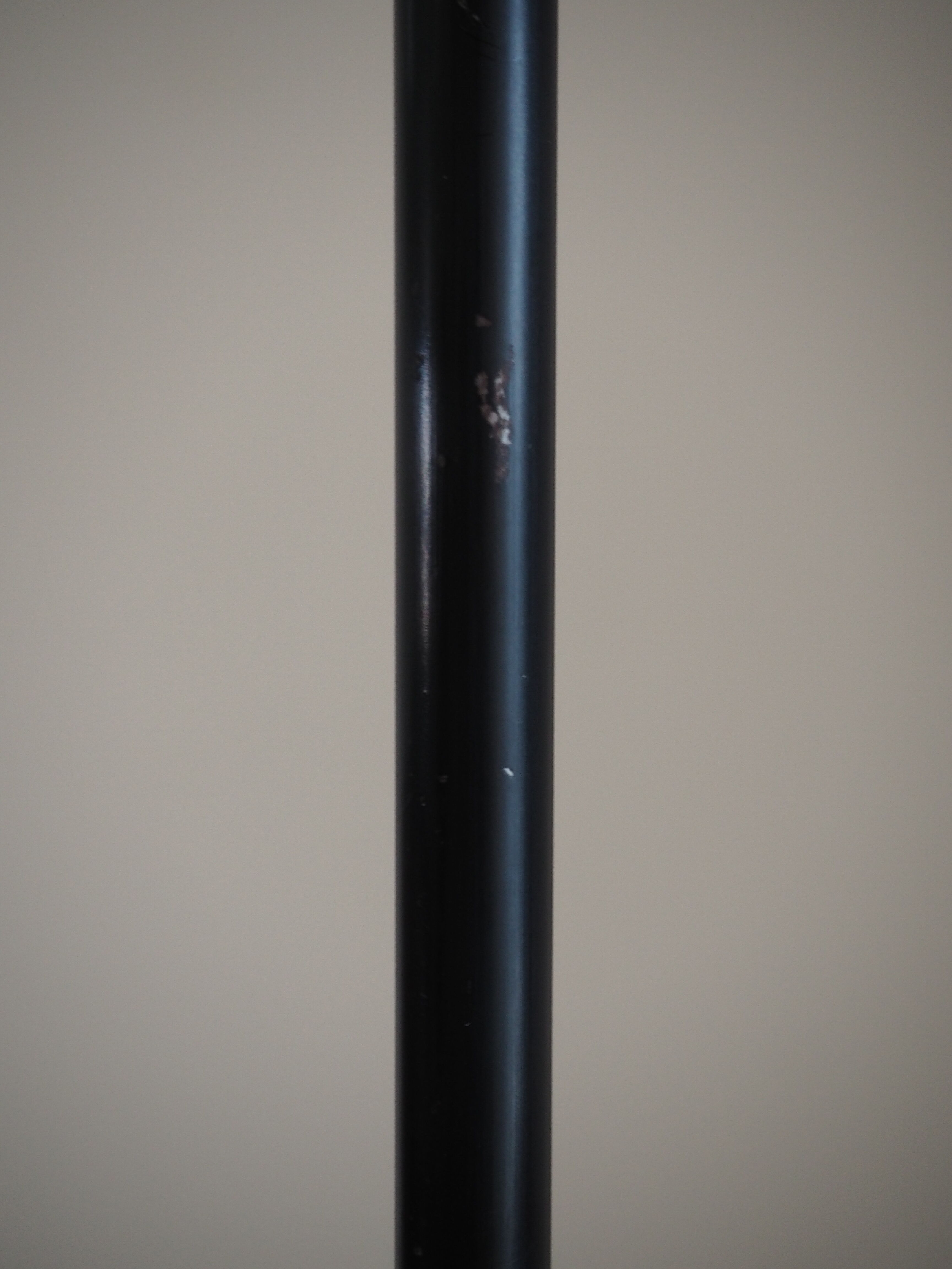 Metal tripod lamp of the 1950s