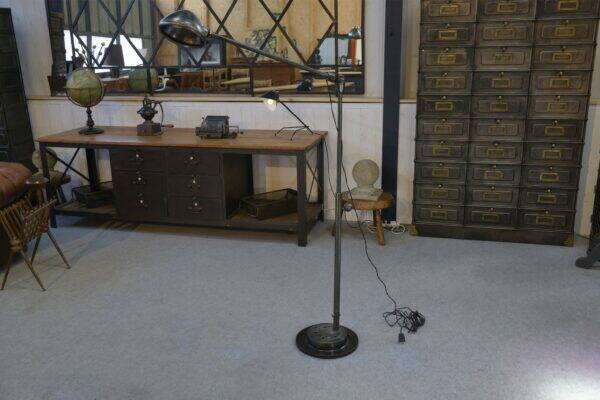 1950s Adjustable Industrial Metal Workshop Floodlight Floor Lamp