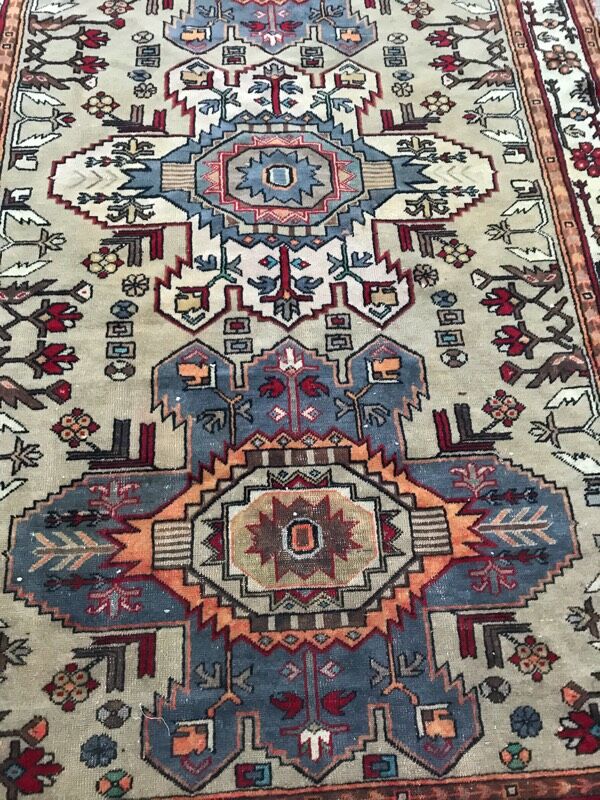 Carpet Caucasian chirwan 20th century handmade 130 x 204 cm