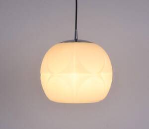 Suspension en verre opalin Peil & Putzler