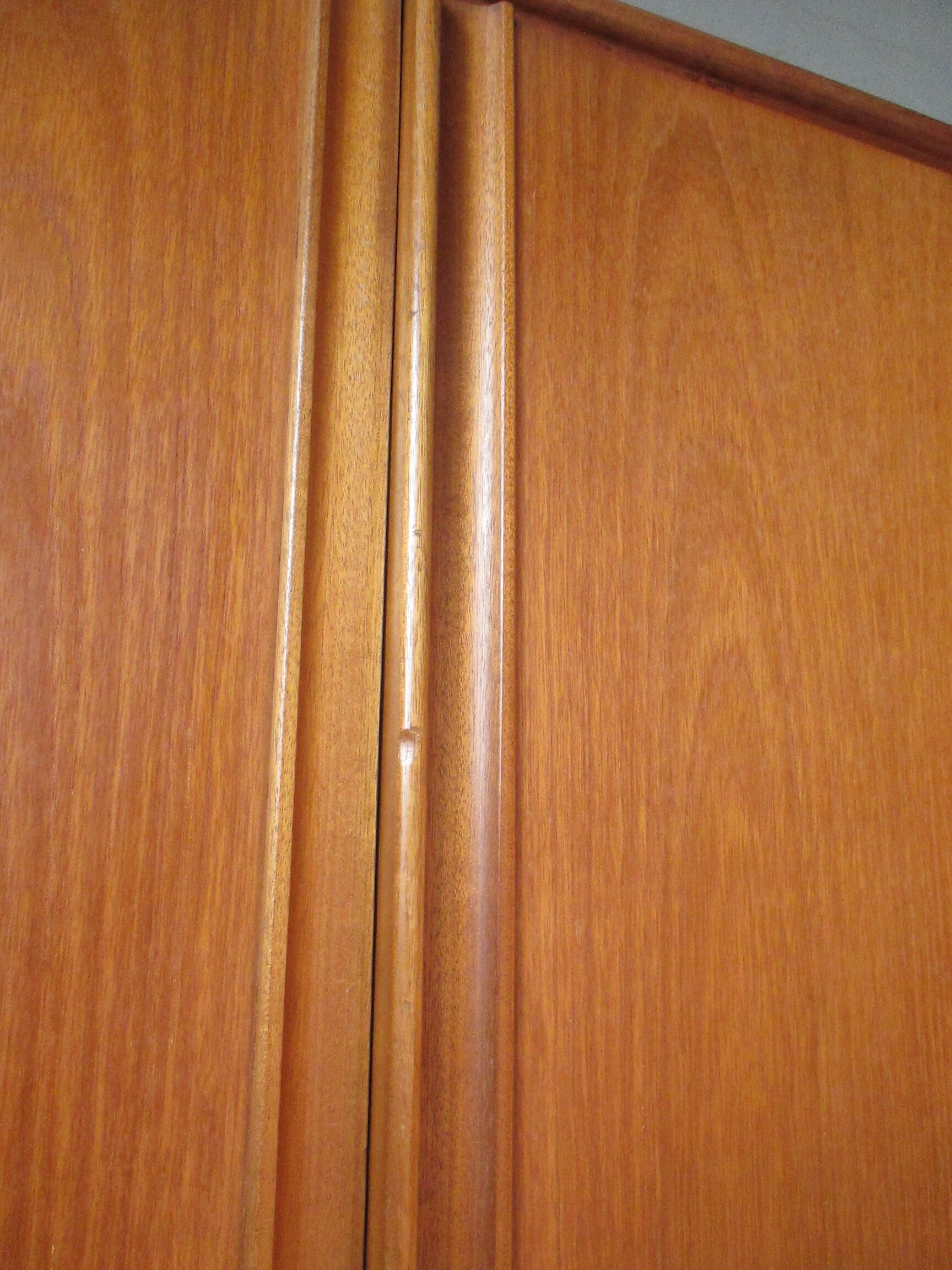 Teak support furniture