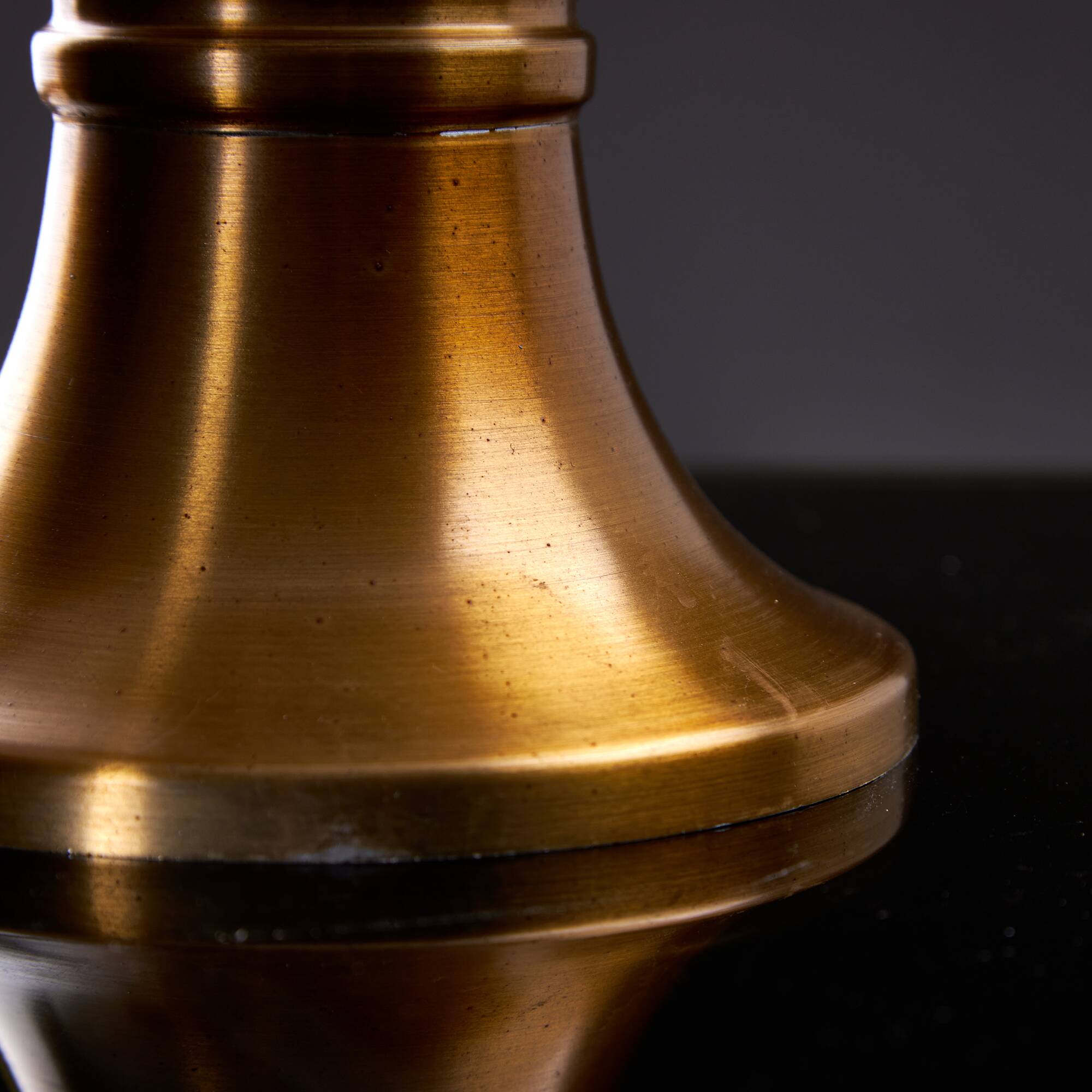 Lampe de table avec base en laiton et verre de Murano