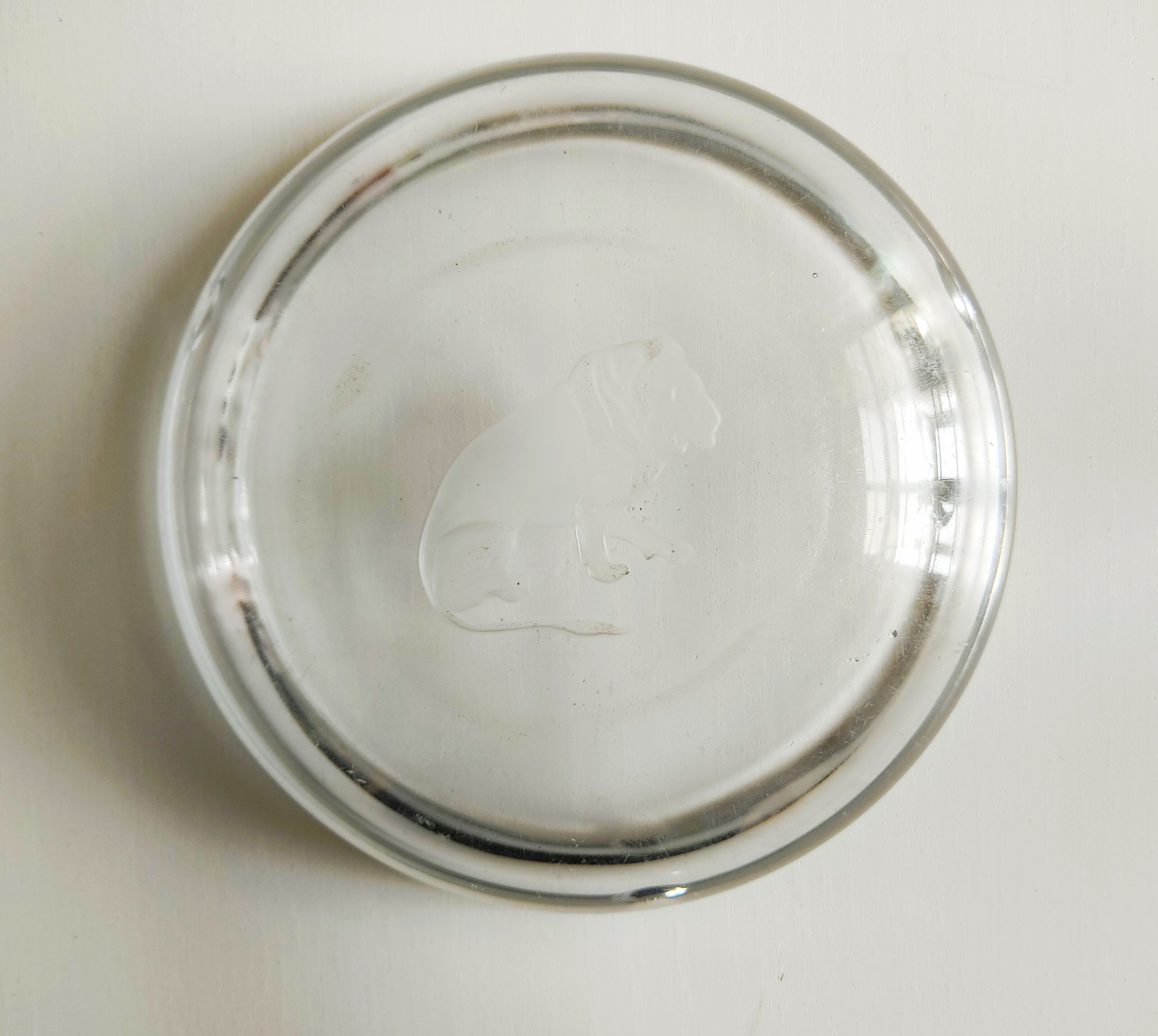 Crystal lion ashtray Val Saint Lambert