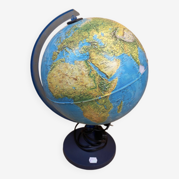 Globe terrestre années 2000