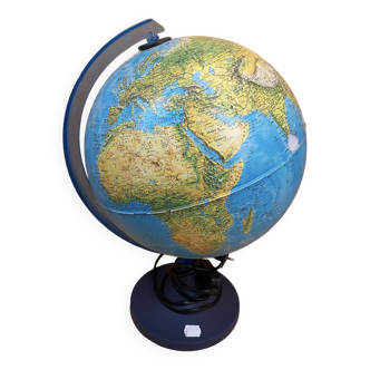 Globe terrestre années 2000
