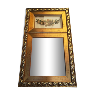 Wooden mirror with floral composition