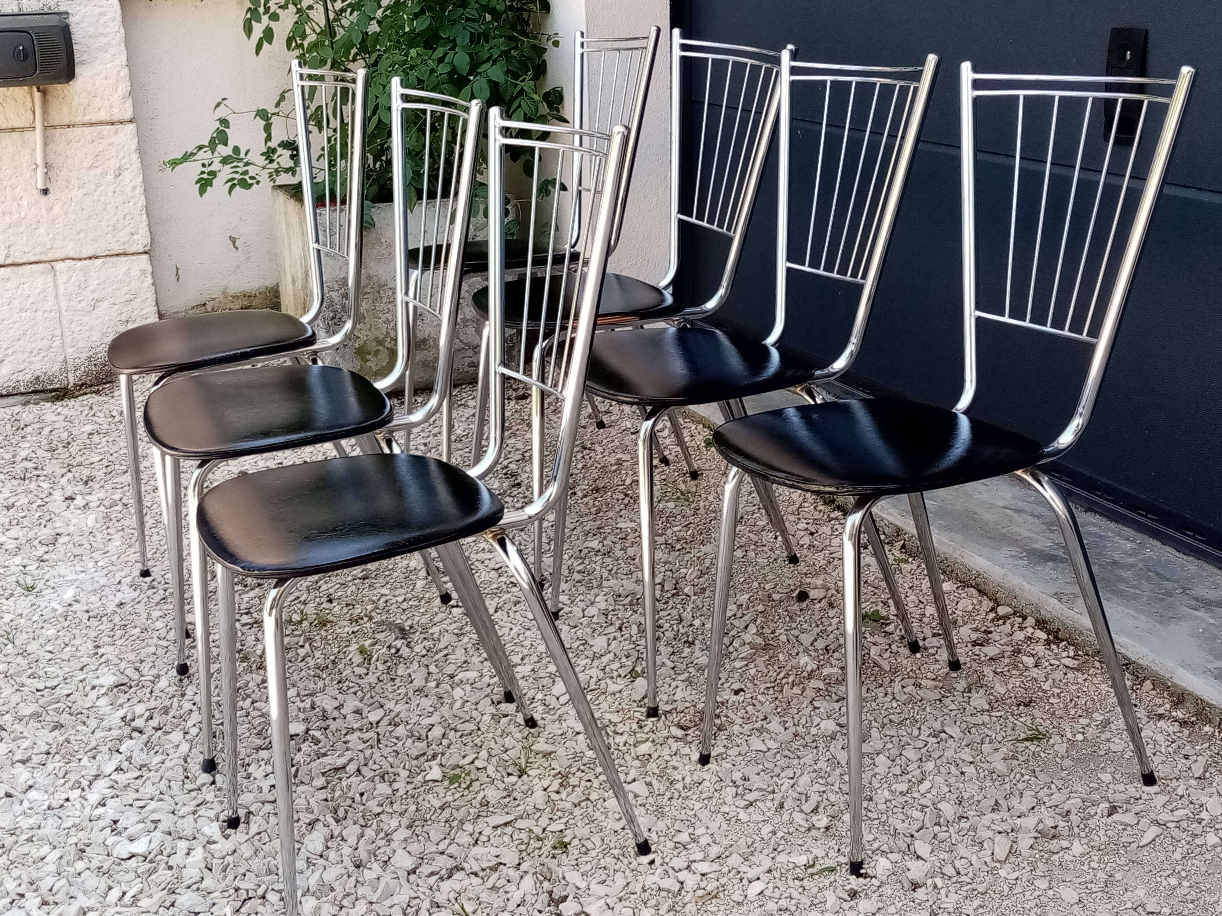 Lot of 7 chairs 60/70s
