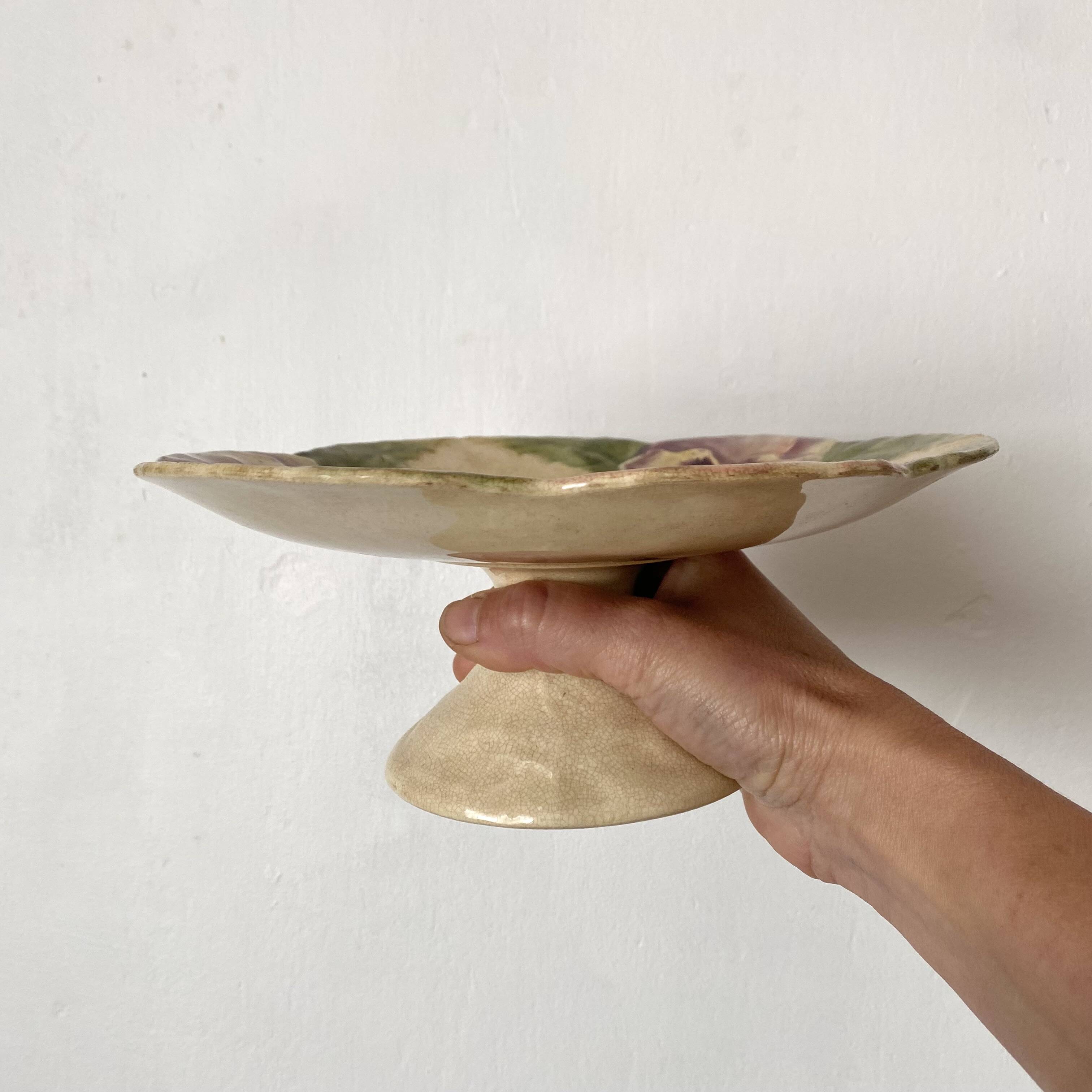 Footed dish in slip, pansy compote dish, Choisy le Roi