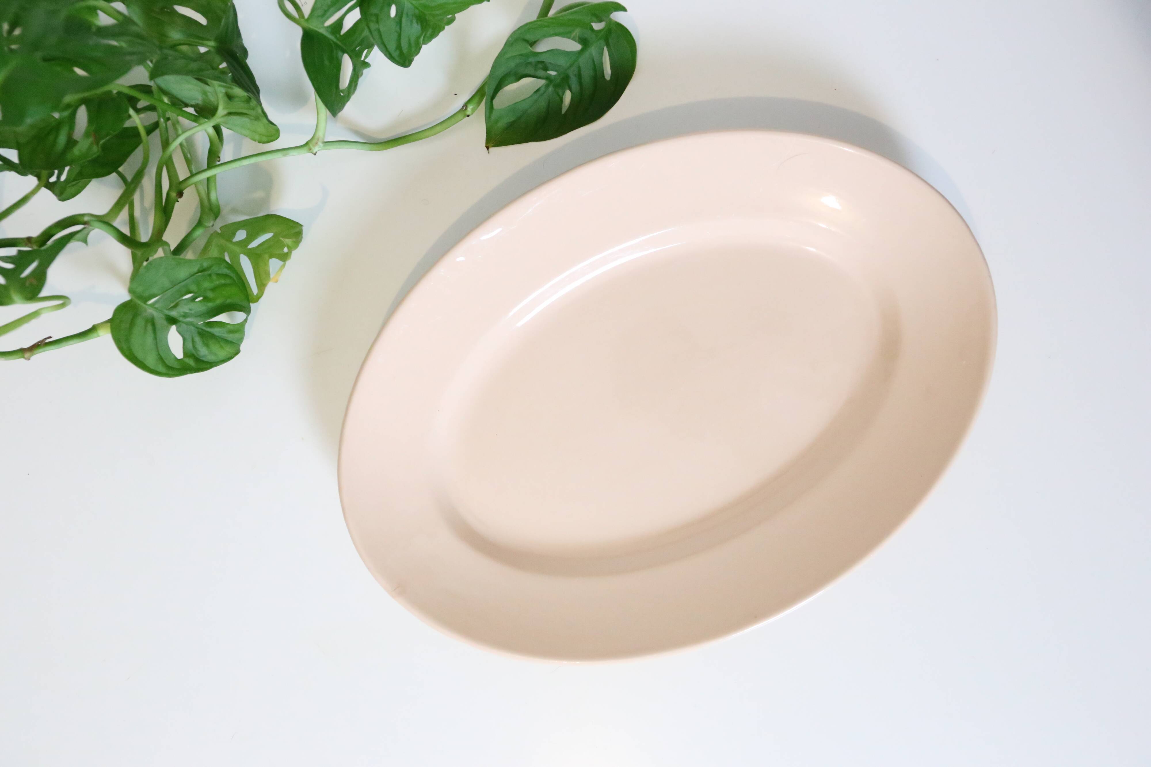 Oval dish in pink ceramic, art deco, 1930, digoin, french manufacture