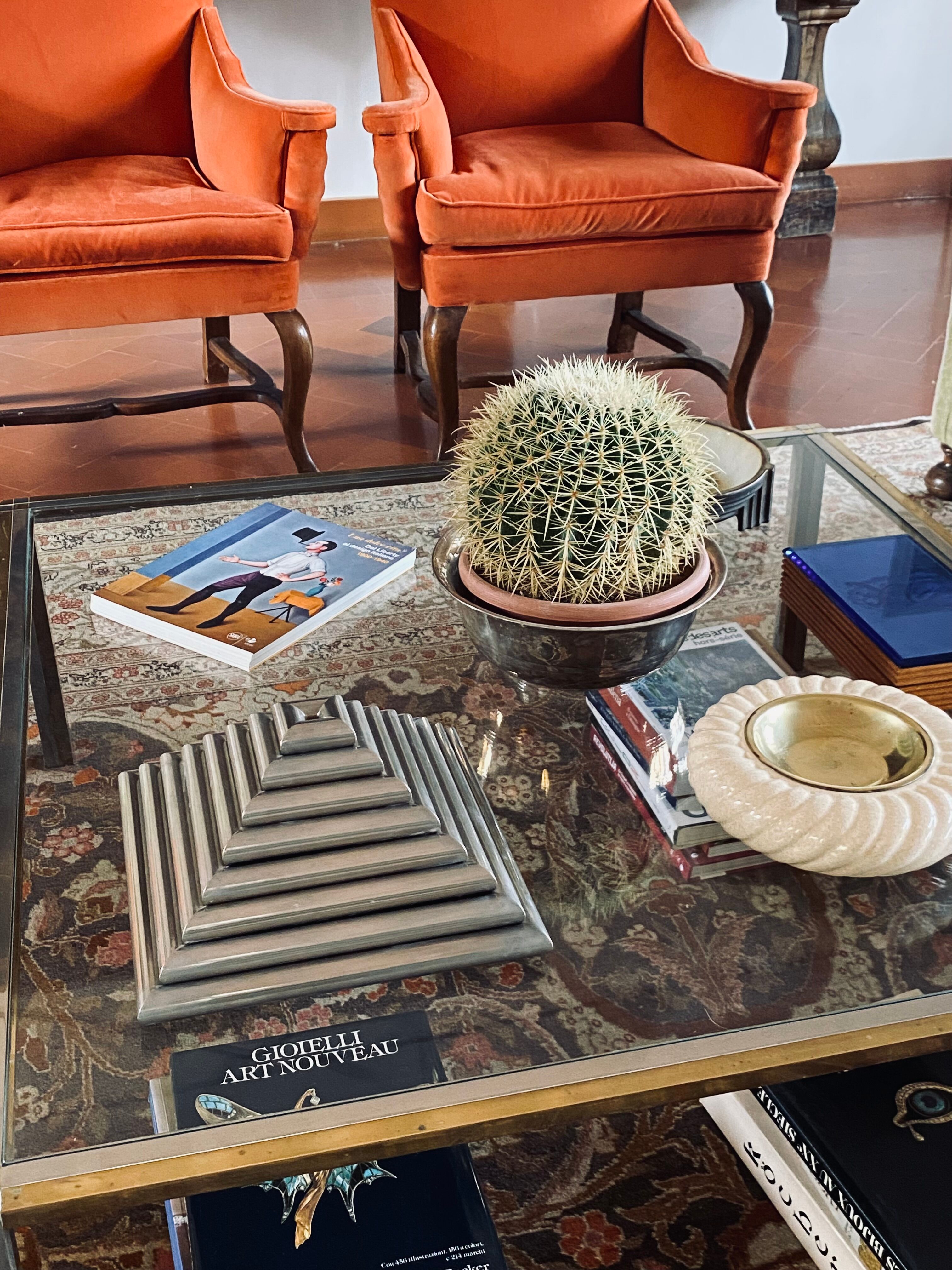 Ziggurat-shaped stacked trays / vide poche sculpture, Italy 1970s