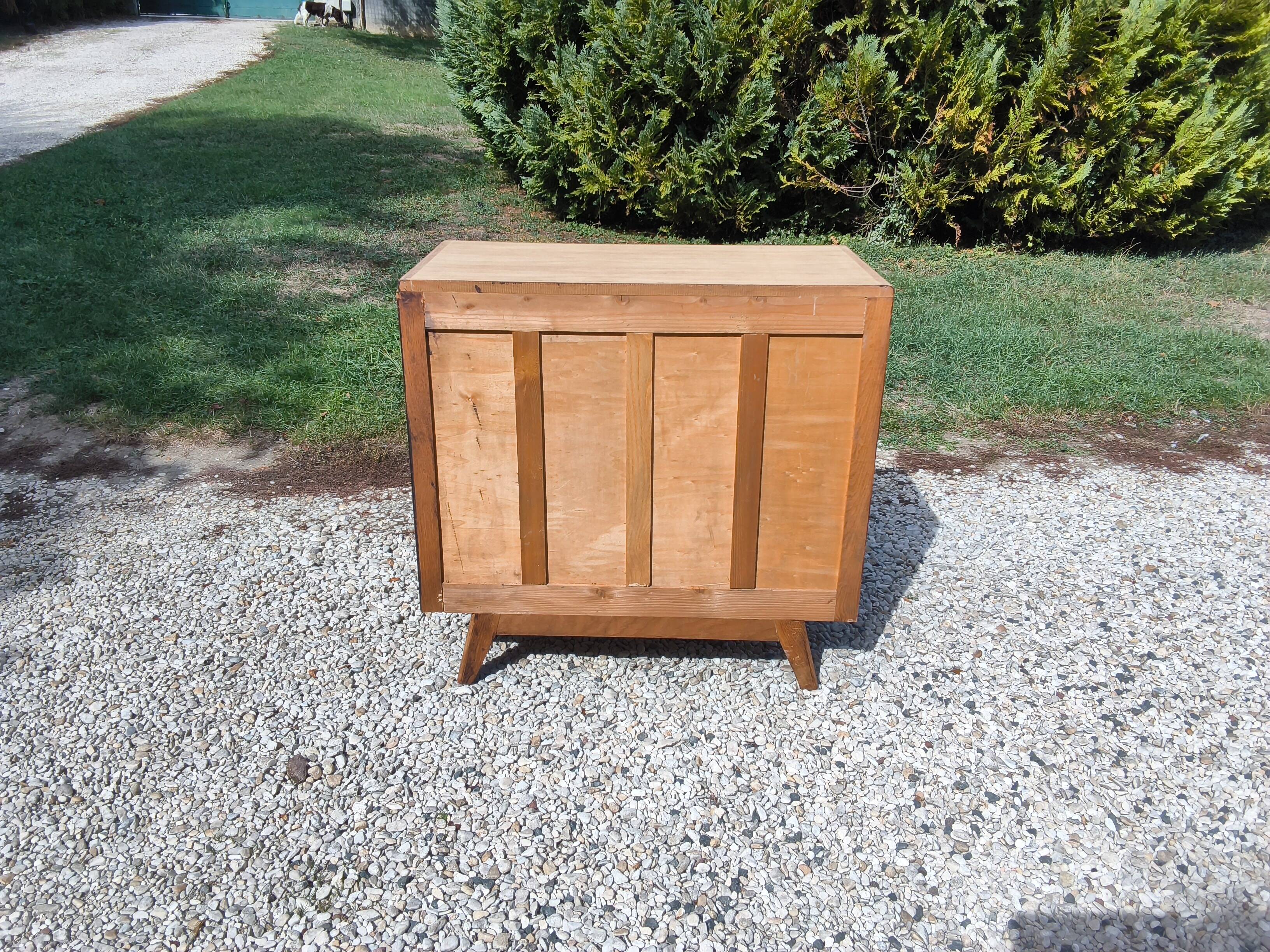 Commode