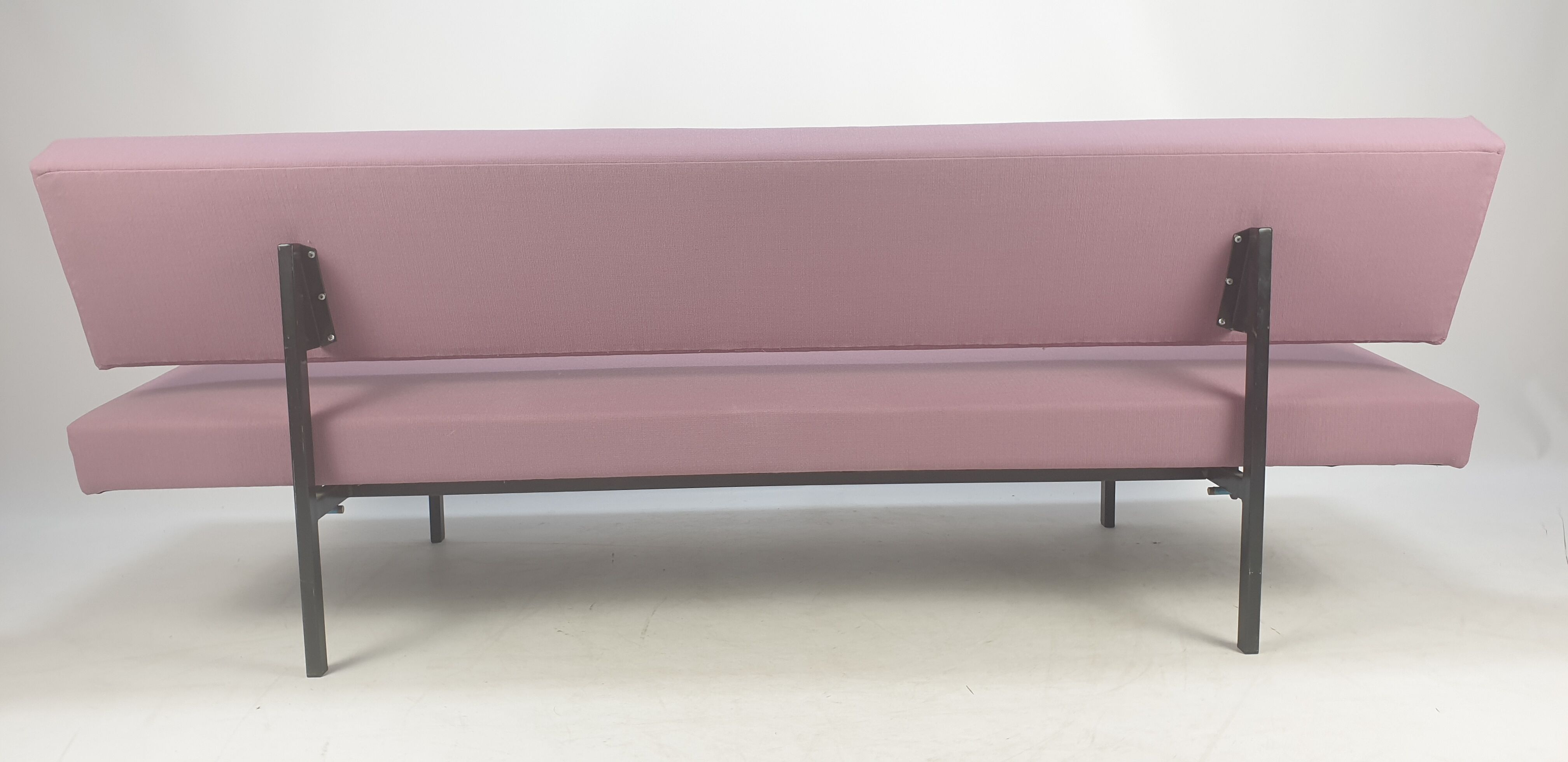 Sleeping sofa by Gijs van der Sluis for Gispen 50