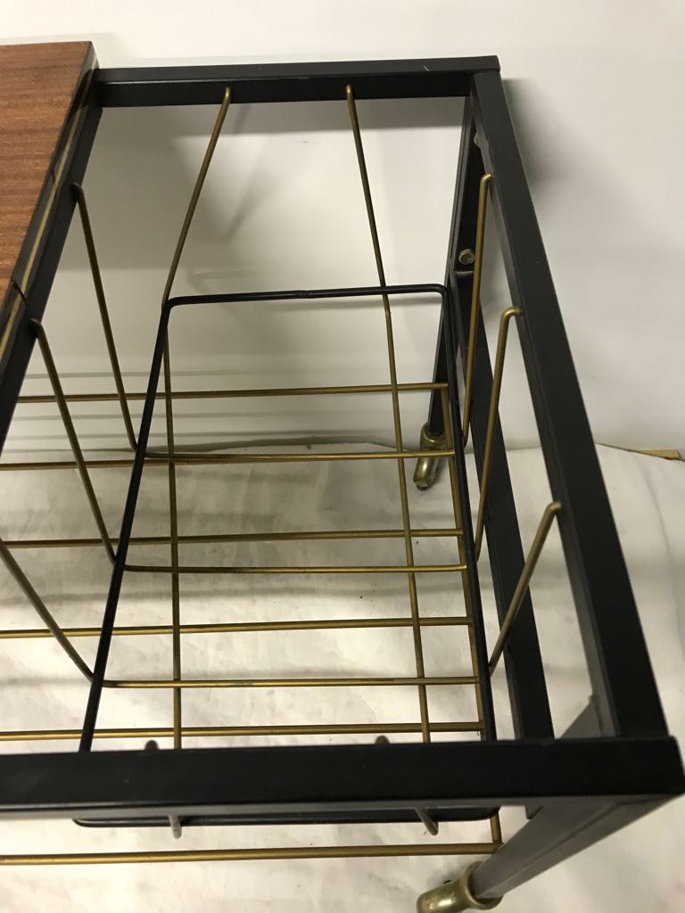 Table magazine rack vintage