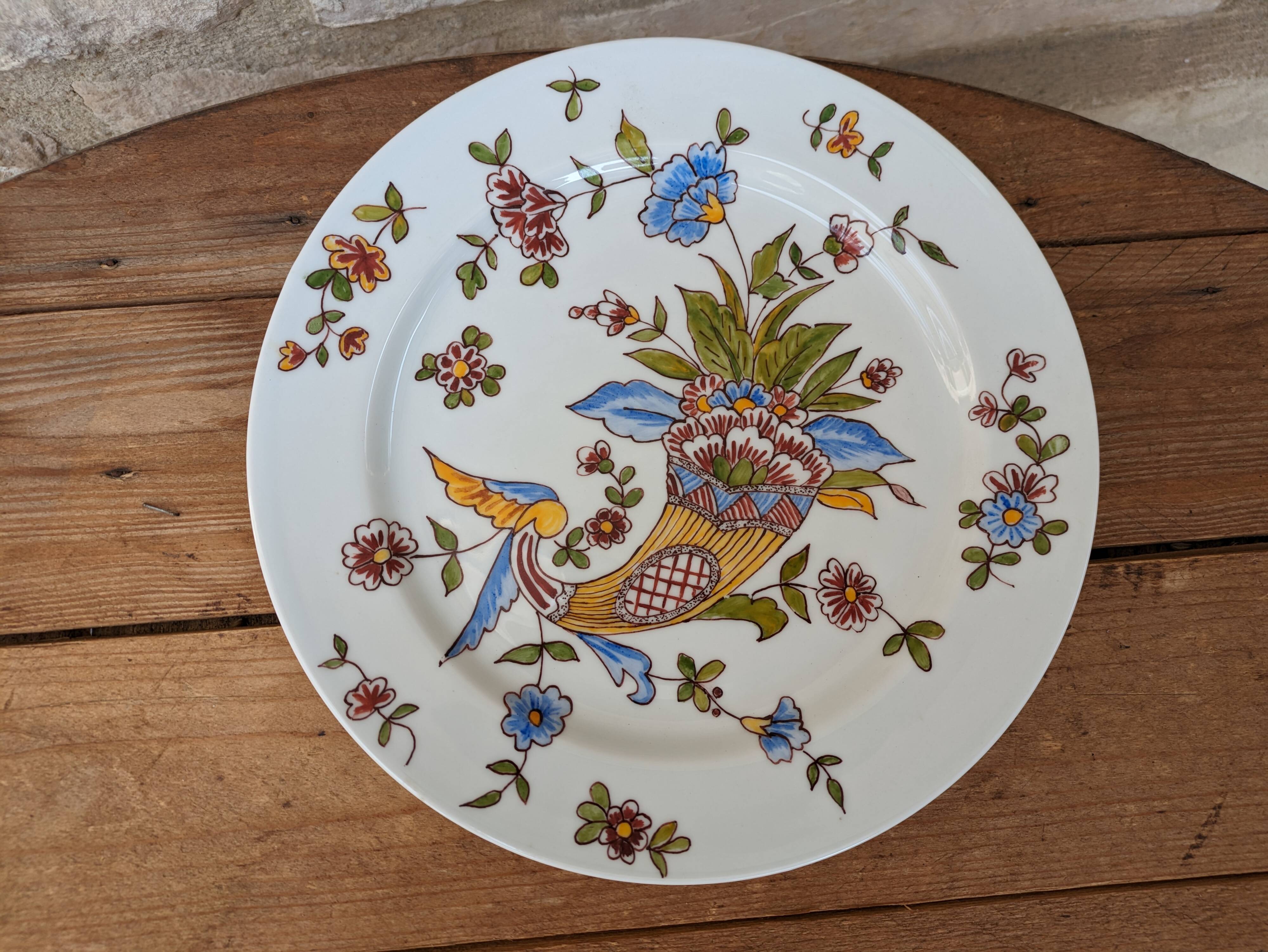 Very beautiful old plate decorated with a cornucopia, hand-painted, Limoges