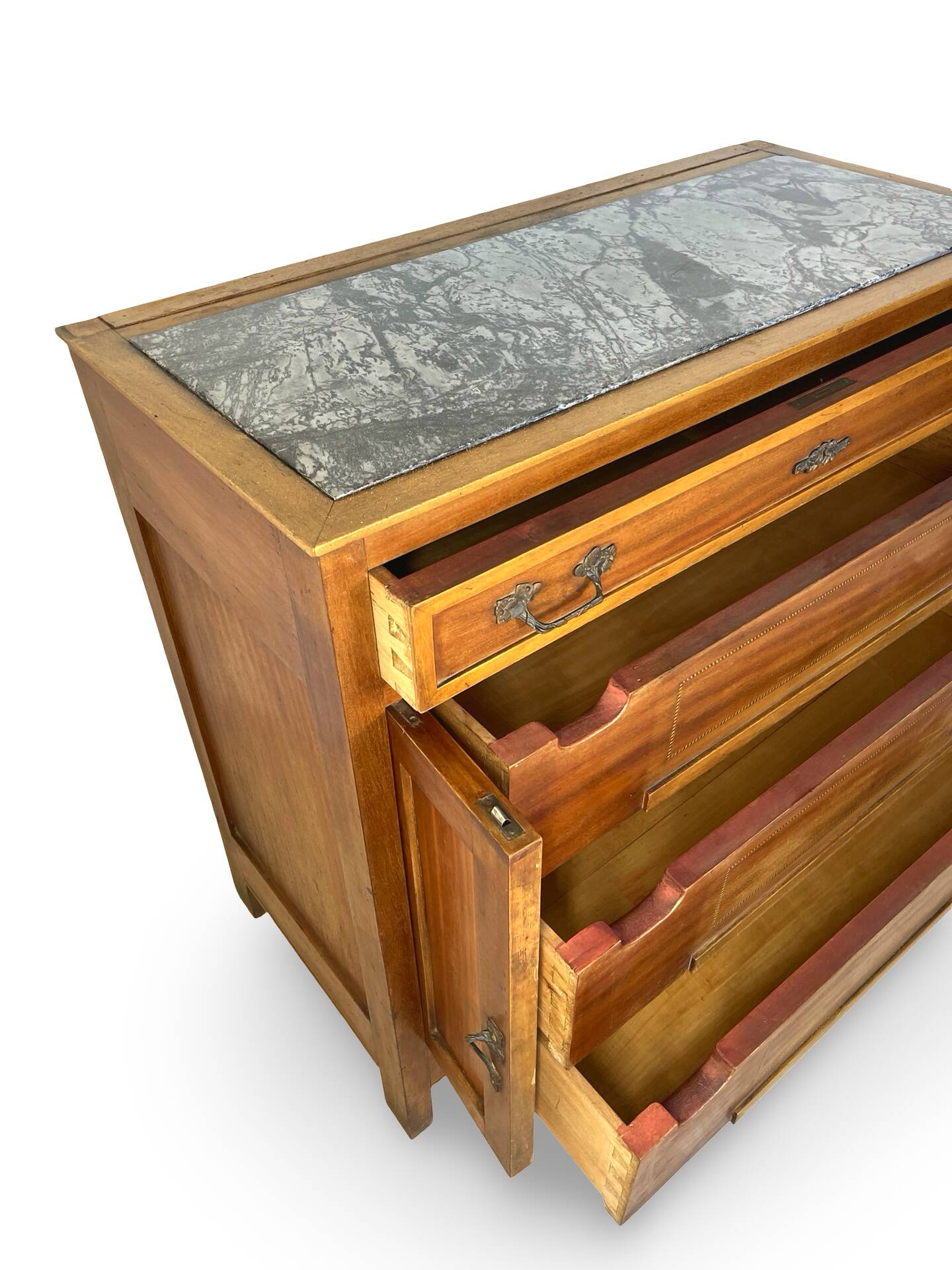 Commode de style Art Déco en bois de cerisier et noyer.