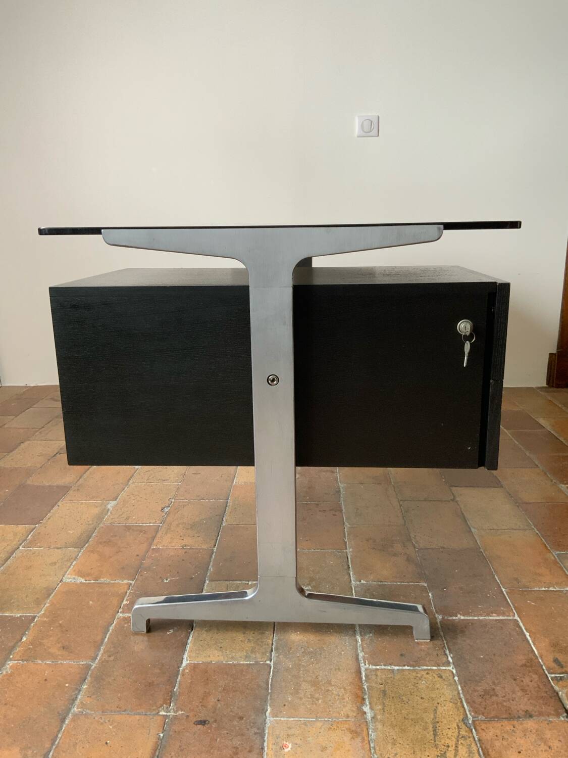 70´ desk