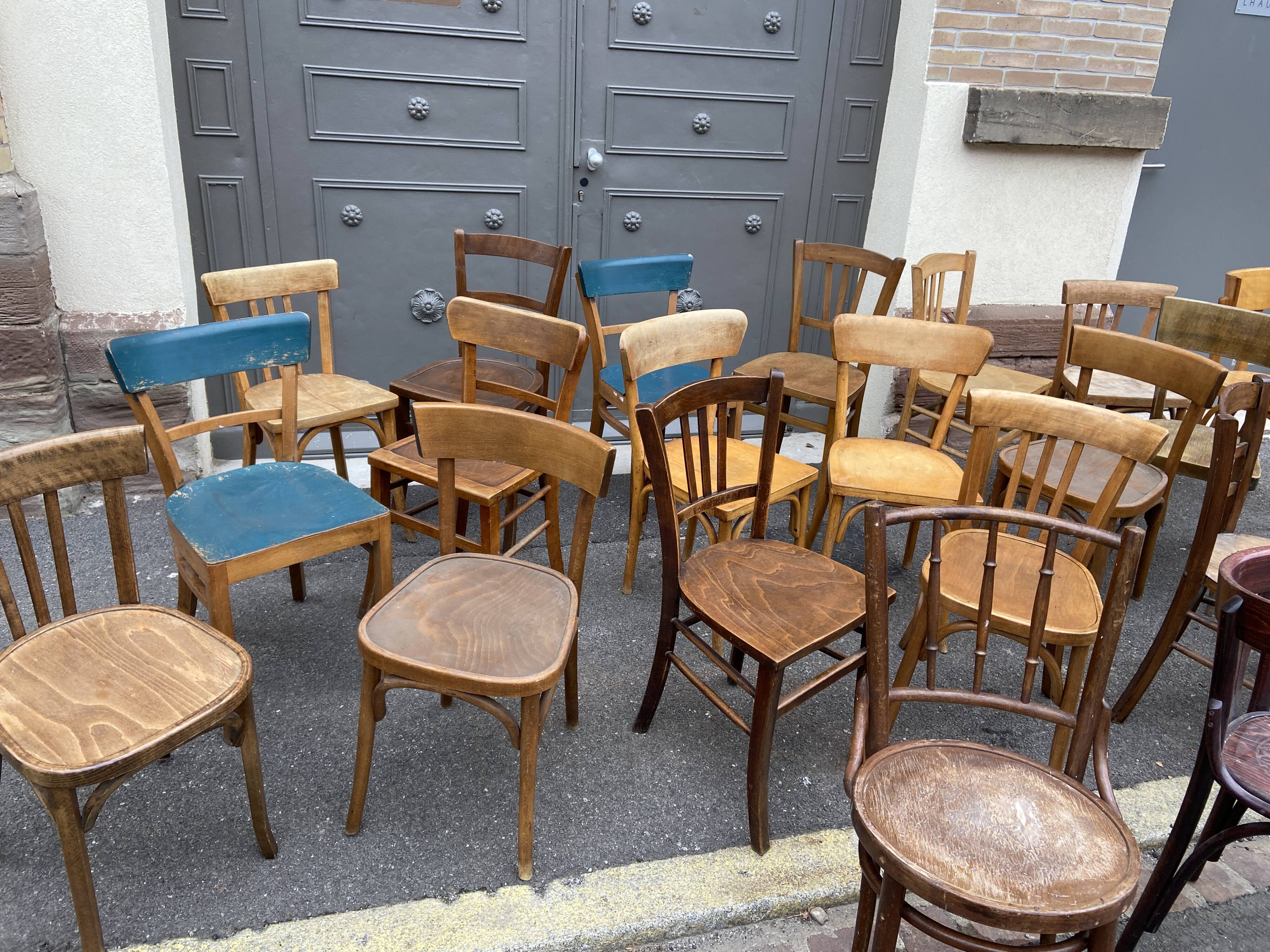 Lot 25 chaises bistrot restaurant bois courbé vintage