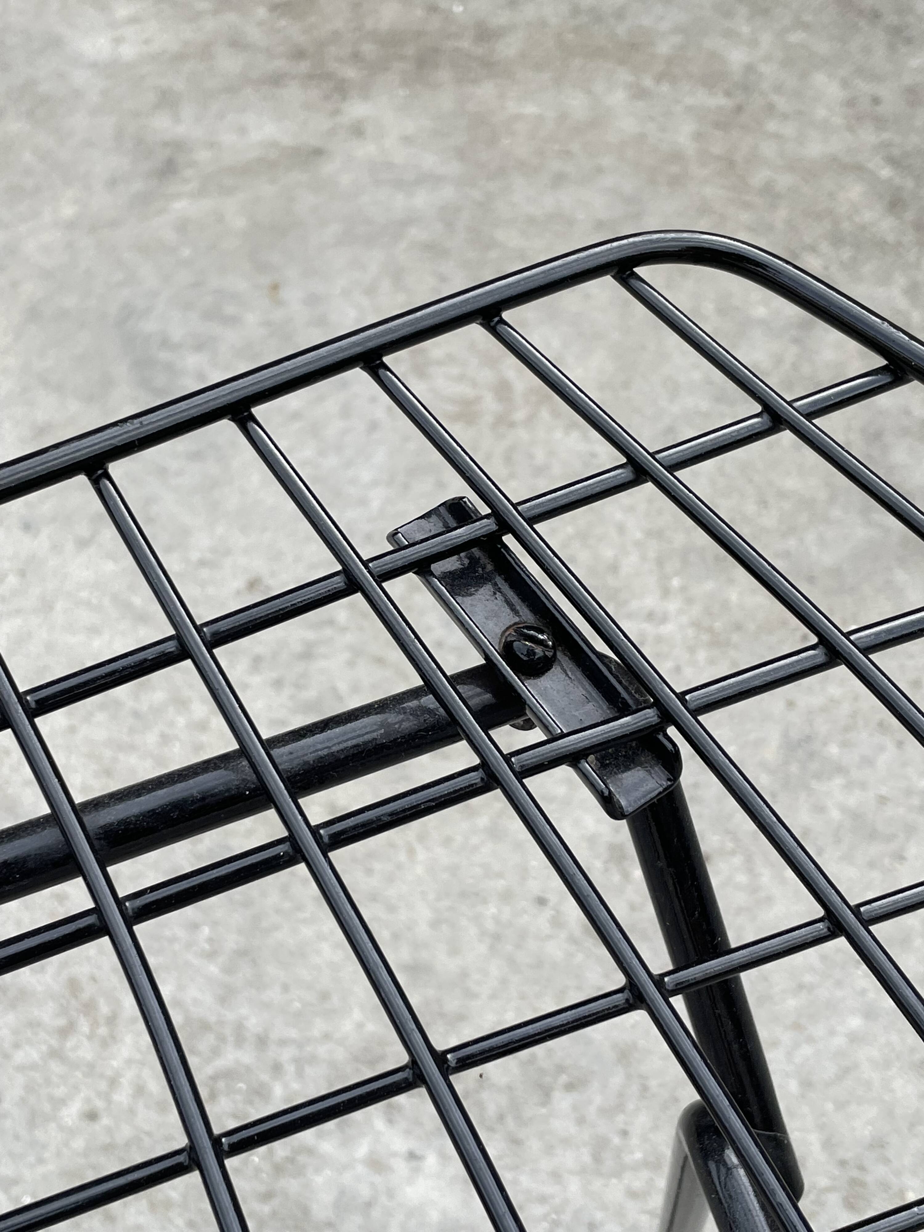 Harry Bertoia Chair 420 "wire" Knoll International in black