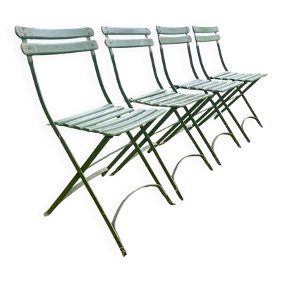 Chaises pliantes de jardin anciennes à lattes de bois