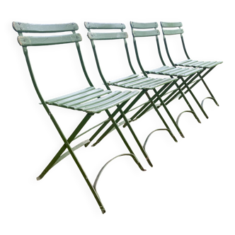 Chaises pliantes de jardin anciennes à lattes de bois
