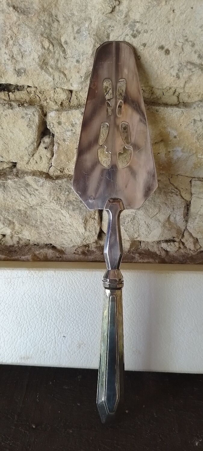 Vintage silver metal pie shovel