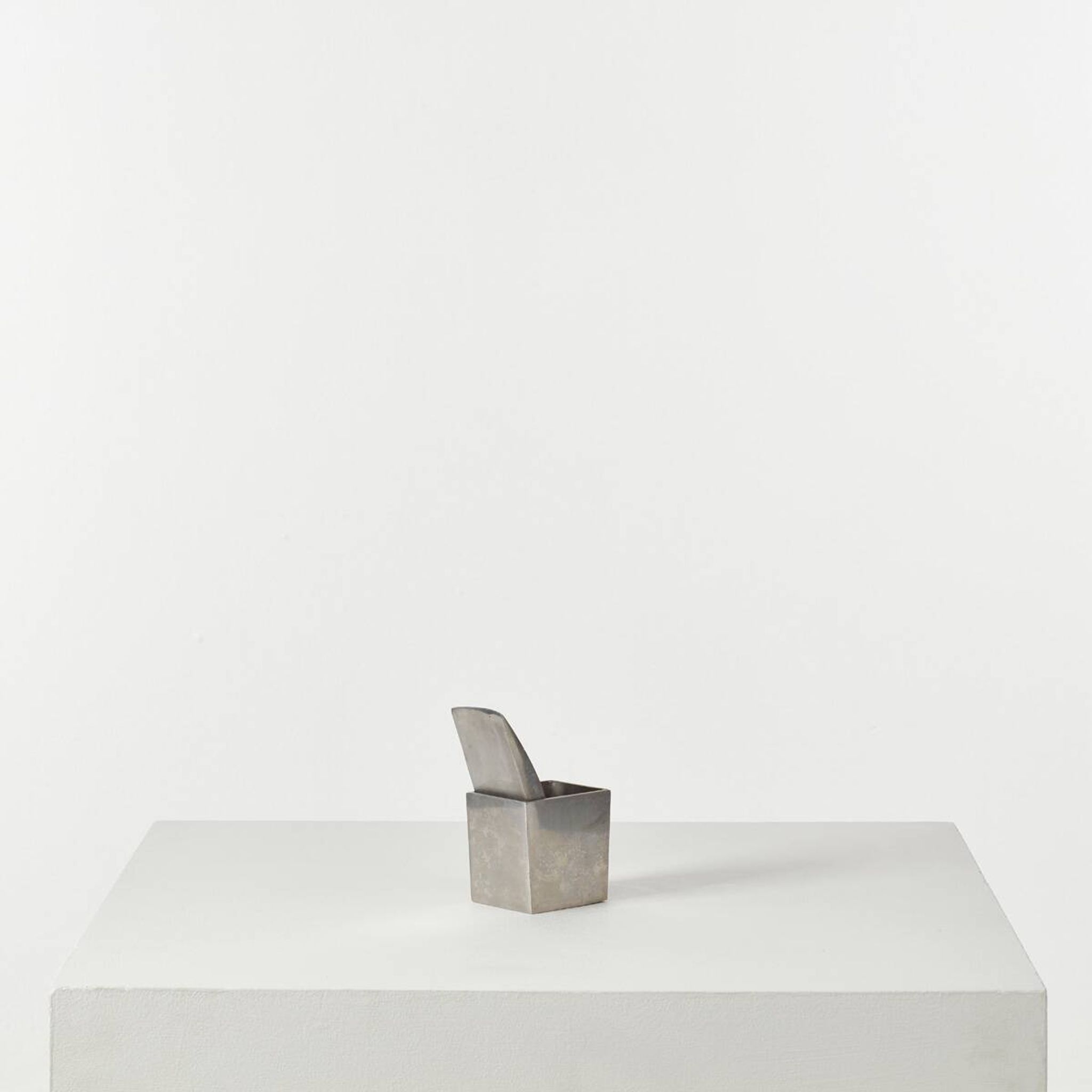 Philippe Starck Ray Hollis Cendrier pour XO, France 1997