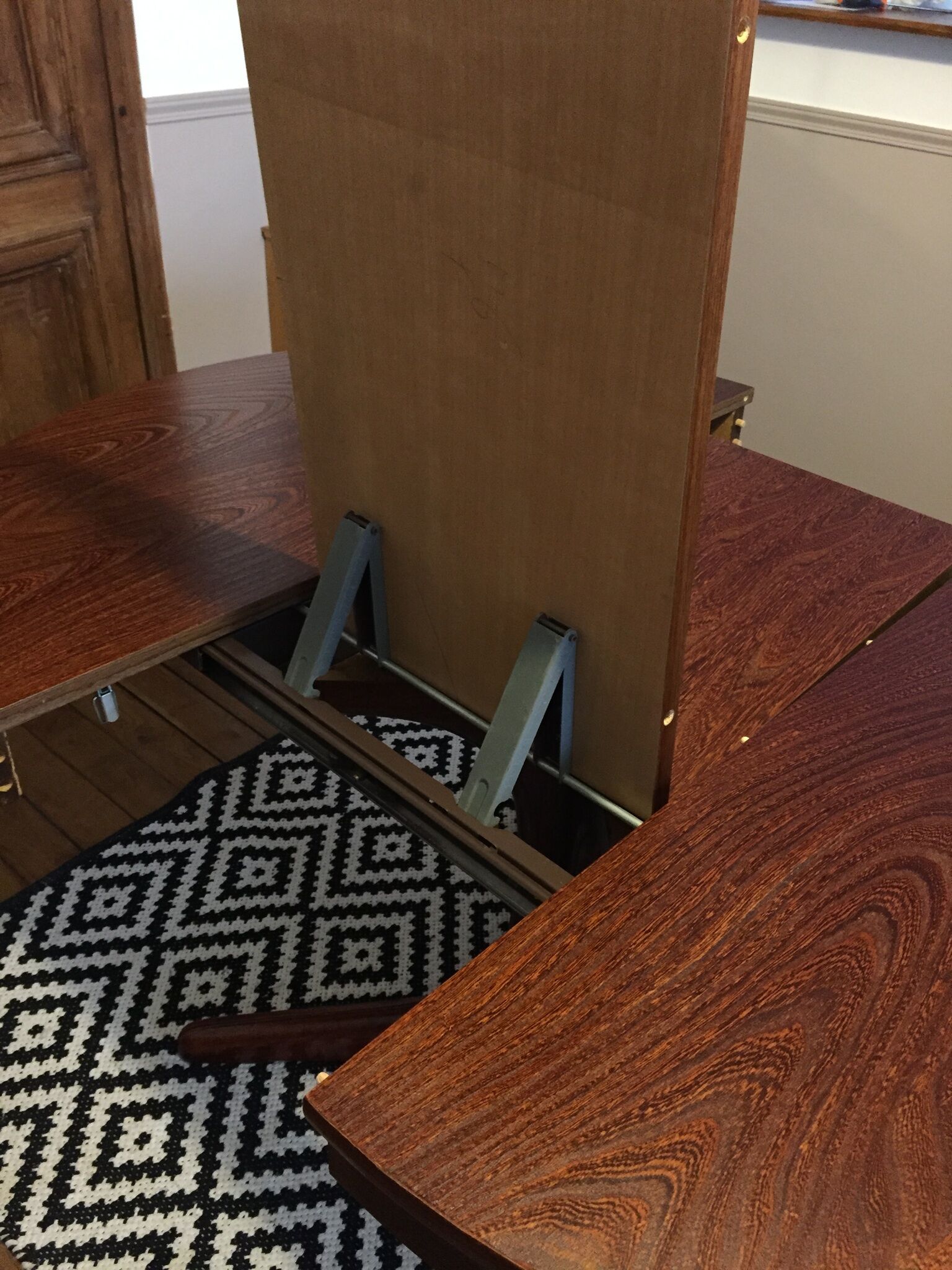 Scandinavian design extendable round table