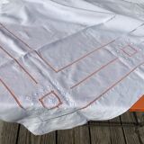 Drap 2-seater MG linen at the end of the triple-scale - open squares