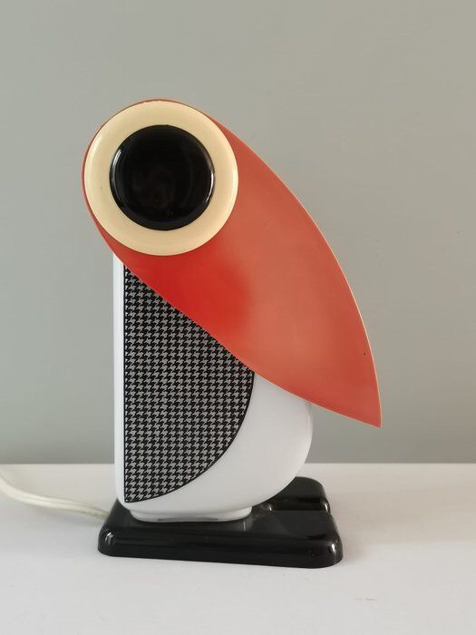 Fernando Cassetta Penguin lamp "Simcha"