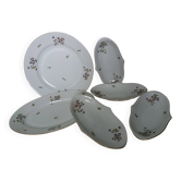 Set of dishes and ramekins