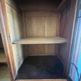 Armoire vitrée