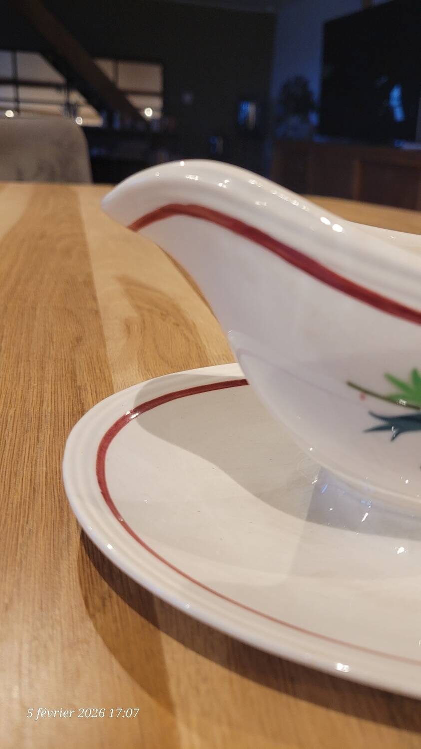 Antique sauce boat in porcelain by Boch Frères La Louvière